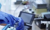 Chemical test in a lab (stock photo)