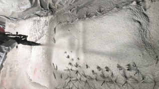 Saint-Gobain Performance Ceramics & Refractories’ new range of fast dry products combines increased permeability with a unique binding system.