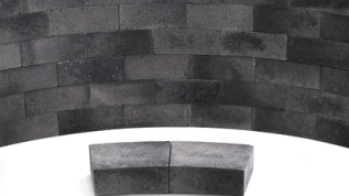 Saint-Gobain Performance Ceramics & Refractories has introduced a third generation of silicon carbide (SiC) refractories designed to effectively protect copper furnaces. Dedicated R&D teams have developed high performance materials that offer an industry-leading service life. In the field, experienced engineers apply their design expertise to deliver refractory systems that enhance furnace performance, reliability and service life.