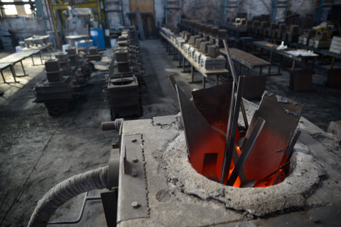 Foundry, refractories, steel melting, iron melting, photo, aluminum melting, iron, steel, furnaces, non-ferrous metals, metals foundry