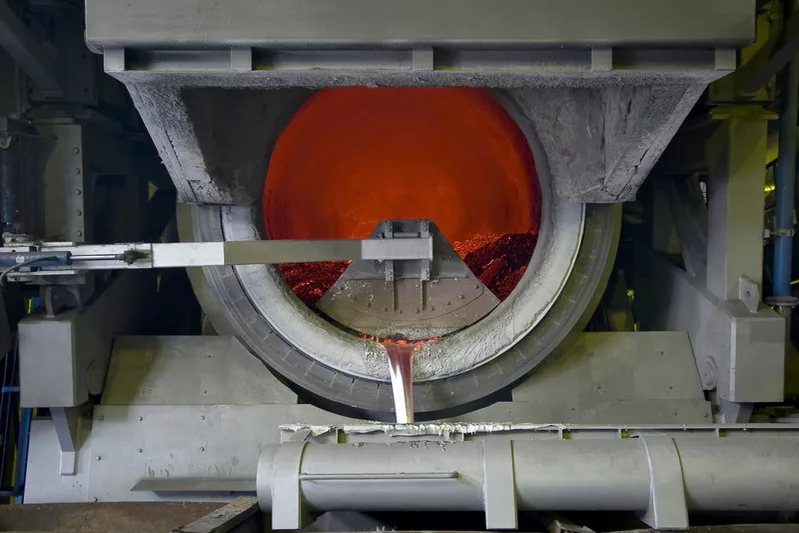 Saint-Gobain Performance Ceramics & Refractories applies patented refractory lining systems to metal transfer components such as launders, troughs and tundishes.